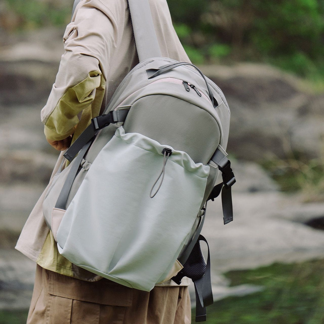 Functional backpack with intelligent storage concept Bowlift