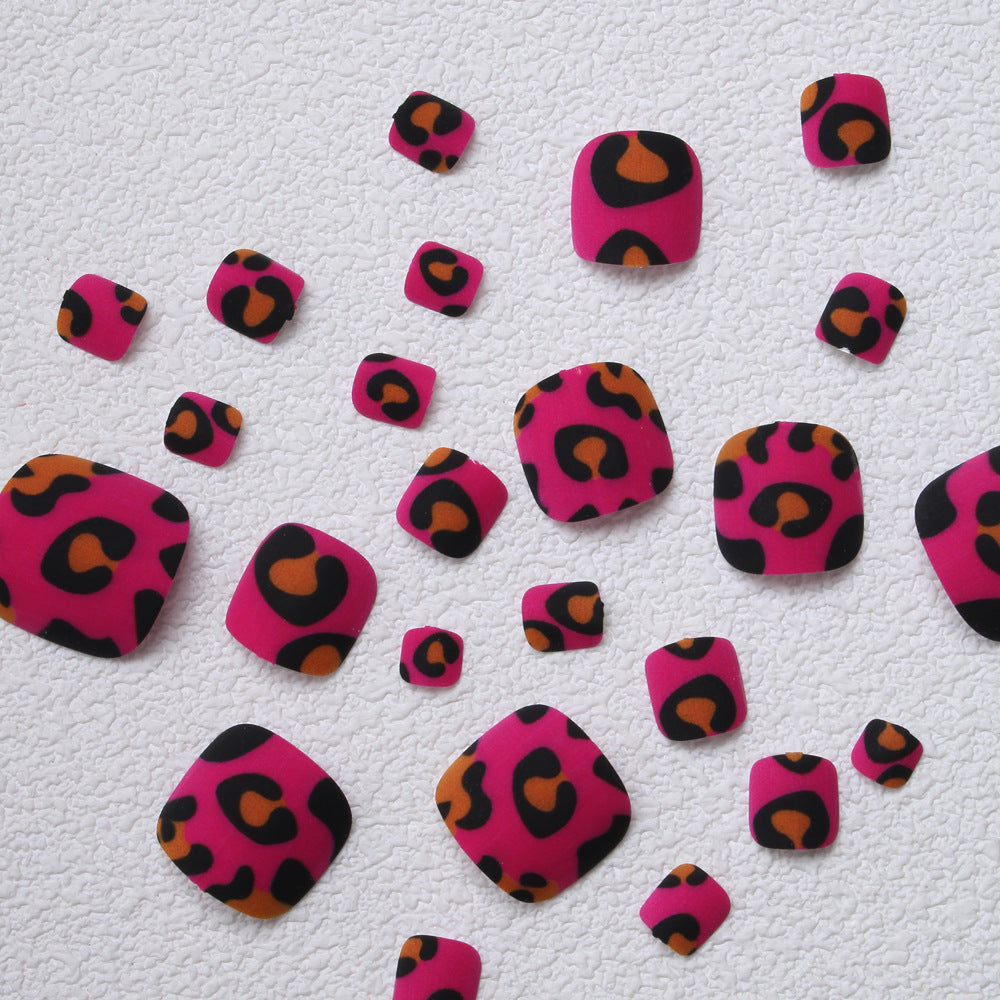 Playful Leopard Print Press-On Toenails Bowlift