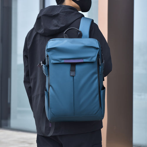 Sleek Urban Functional Backpack Bowlift