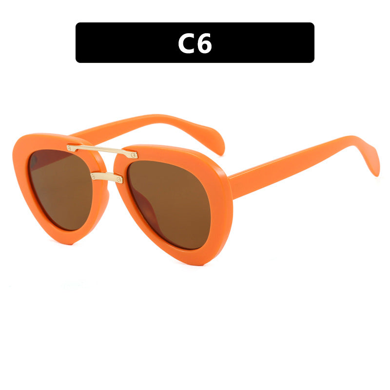 Womens extravagant sunglasses in modern heart design Bowlift