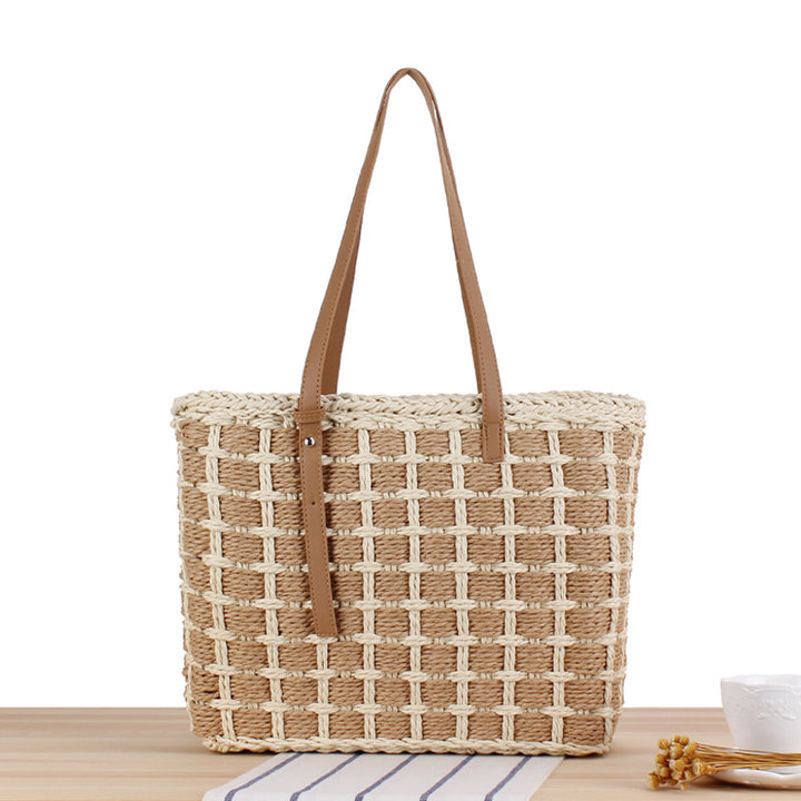 Elegant Straw Bag with Chic Design Bowlift