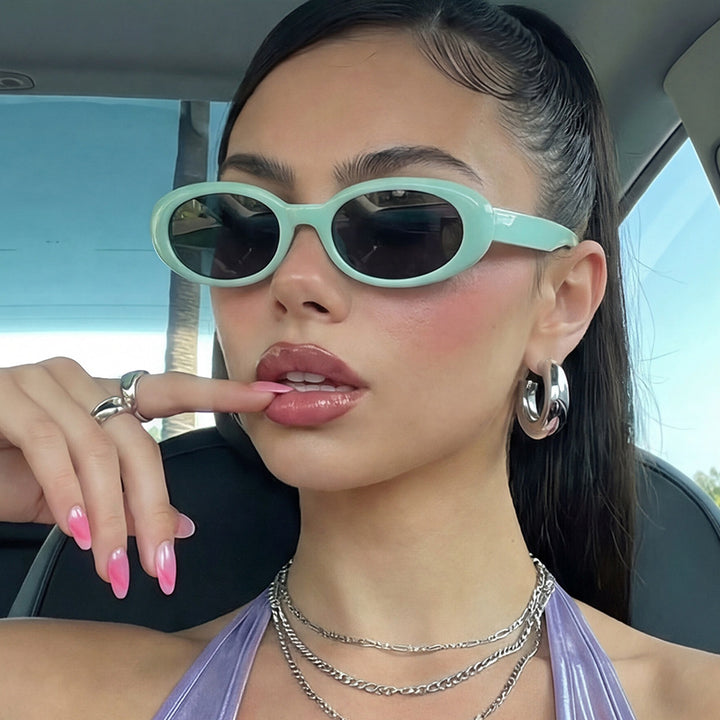 Women's oval sunglasses with transparent effect and UV protection Bowlift
