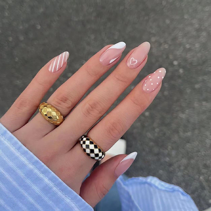 Artificial nail set with unique patterns Bowlift