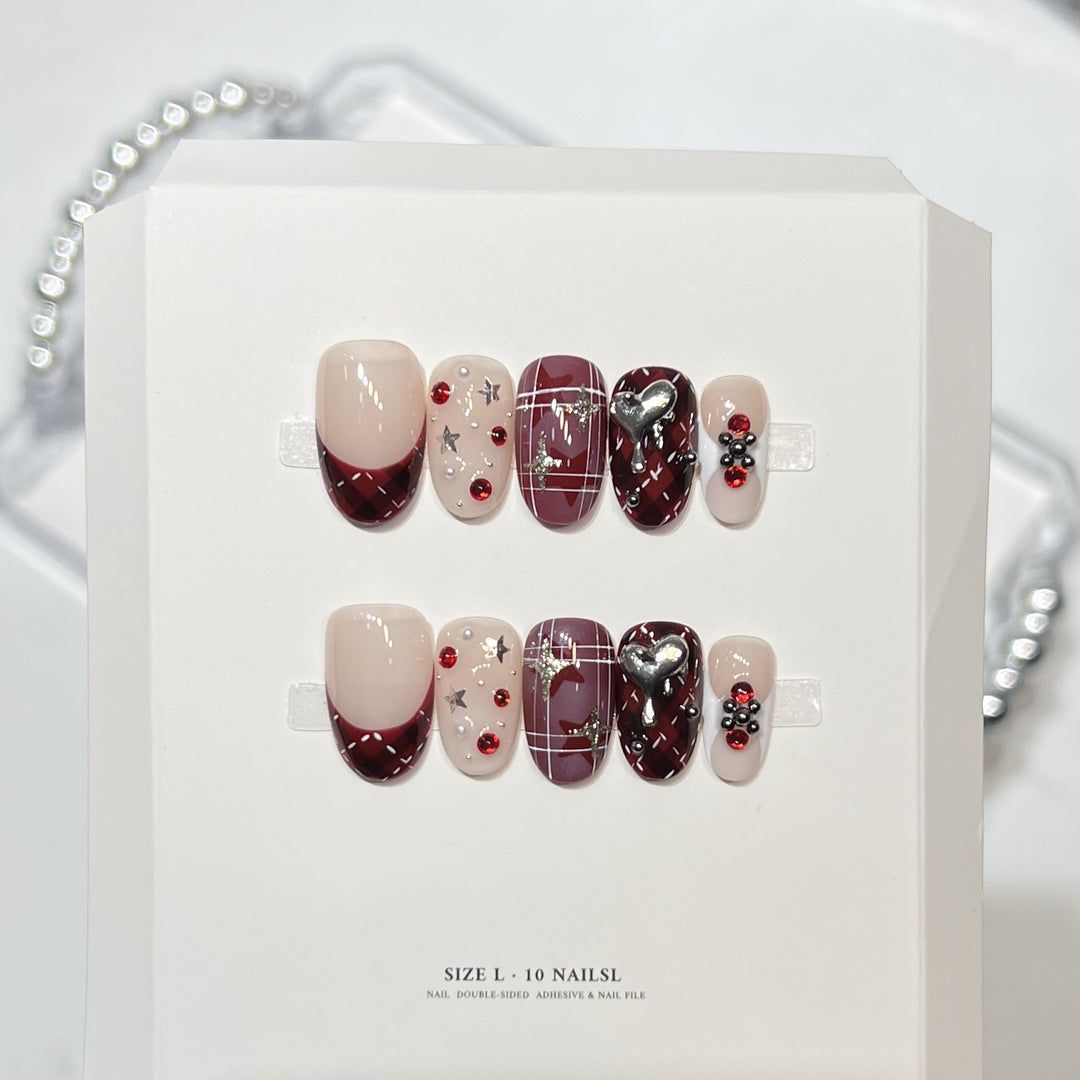 Artistic Press-On Nail Set with Stylish Design