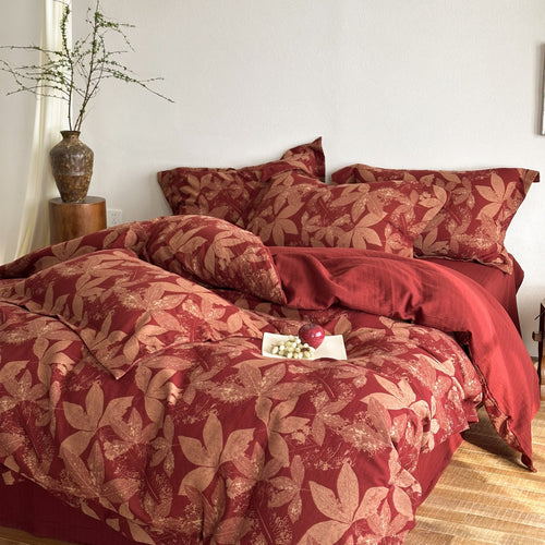 Bedding set in leaf relief made of satin cotton with reversible function Bowlift