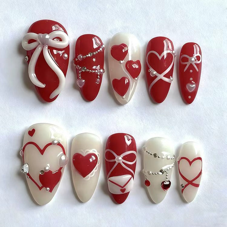 Acrylic nail set with glamorous golden accents Bowlift