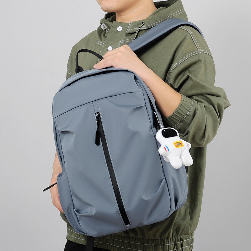 Light Urban Backpack with Multiple Pockets and Ergonomic Bowlift
