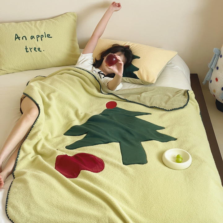 Cozy Animal-Themed Blanket Bowlift