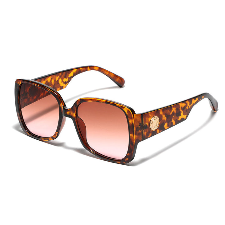 Ladies square sunglasses with luxurious tortoiseshell design Bowlift