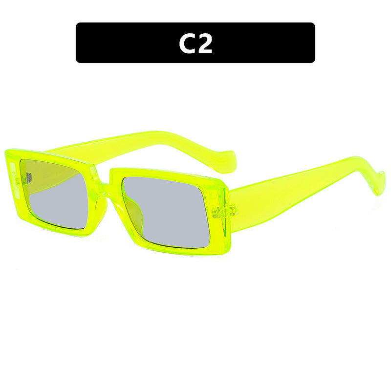 Ladies fashionable sunglasses in attractive geometric design Bowlift