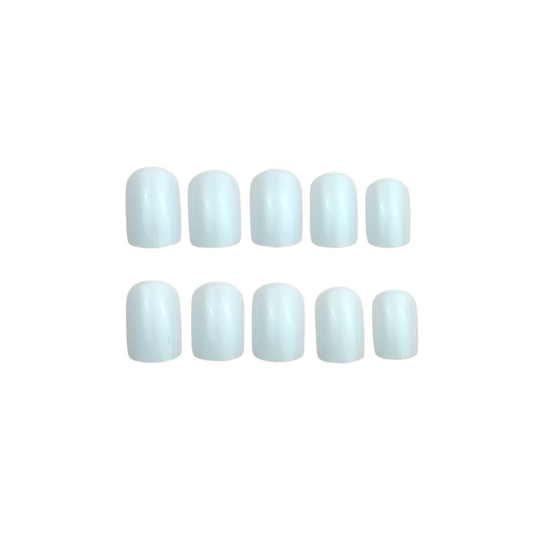 Smooth Glossy Nail Polish Bowlift