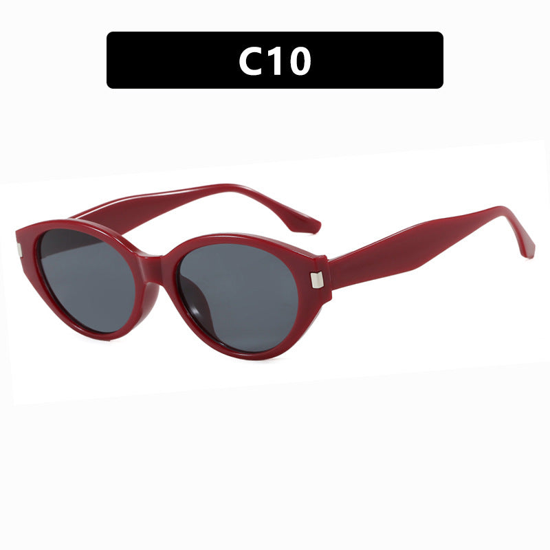 Ladies fashionable sunglasses in elegant cat-eye style Bowlift