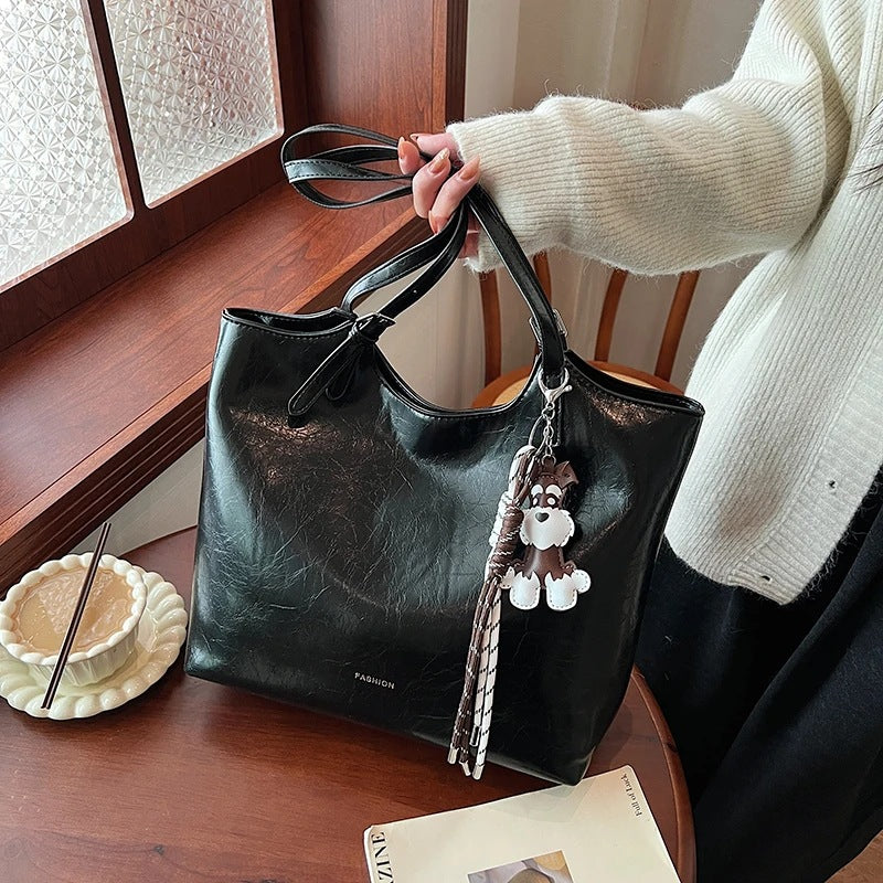 Luxurious Textured Leather Tote Bowlift