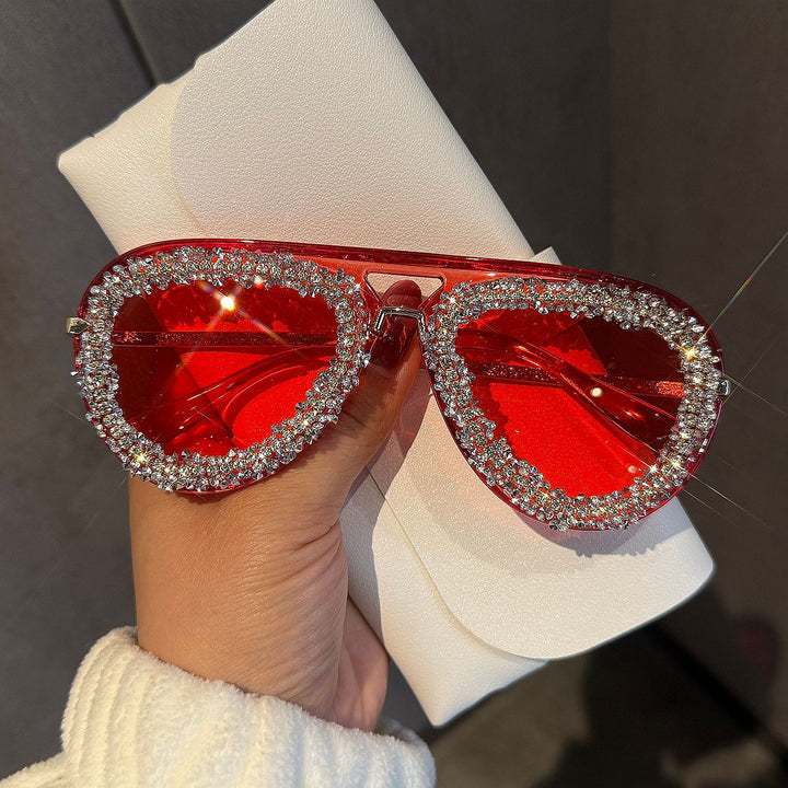 Women's extravagant heart-shaped sunglasses with sparkling rhinestone frame Bowlift