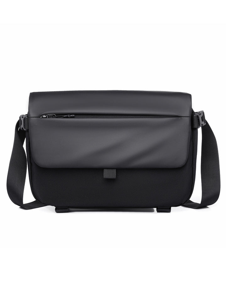 Messenger bag with versatile compartments and water-repellent material Bowlift