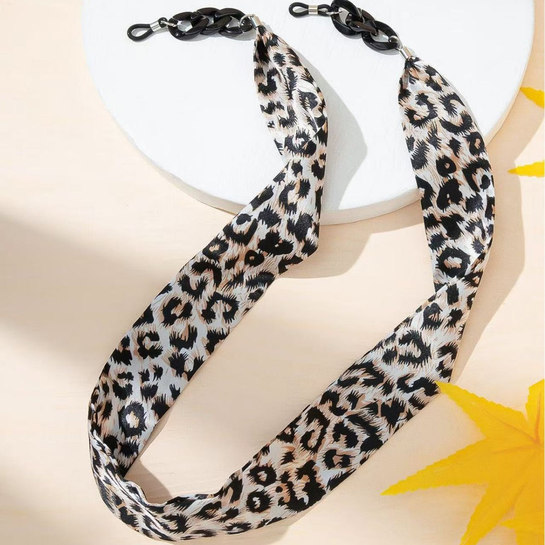 Chic Animal Print Eyewear Chain Bowlift
