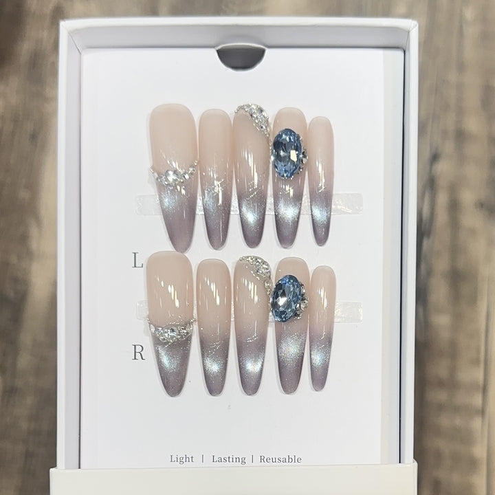 Glamorous Stiletto Press-On Nail Art Set with Rhinestone and Ombre Design Bowlift