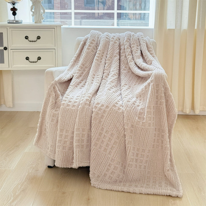 Plush Textured Throw Blanket Bowlift
