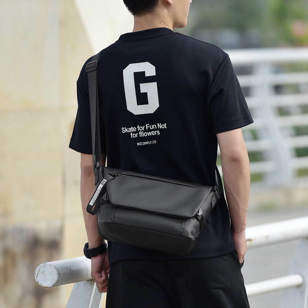Contemporary Waterproof Messenger Bag Bowlift