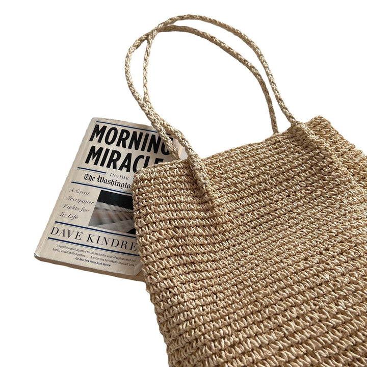 Elegant Bast bag with spacious interior Bowlift