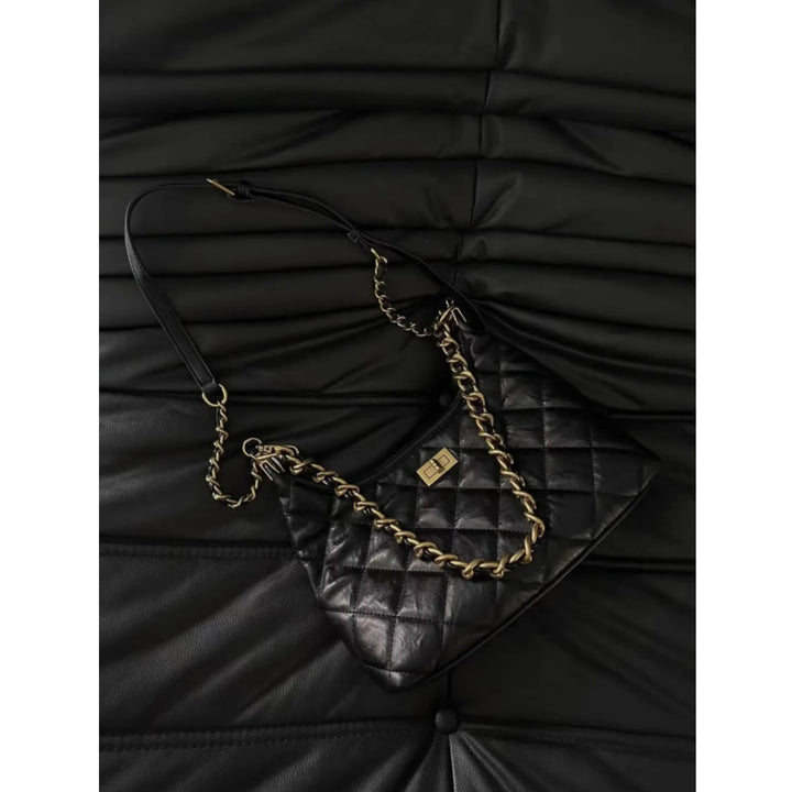 Elegant Quilted Shoulder Bag Bowlift