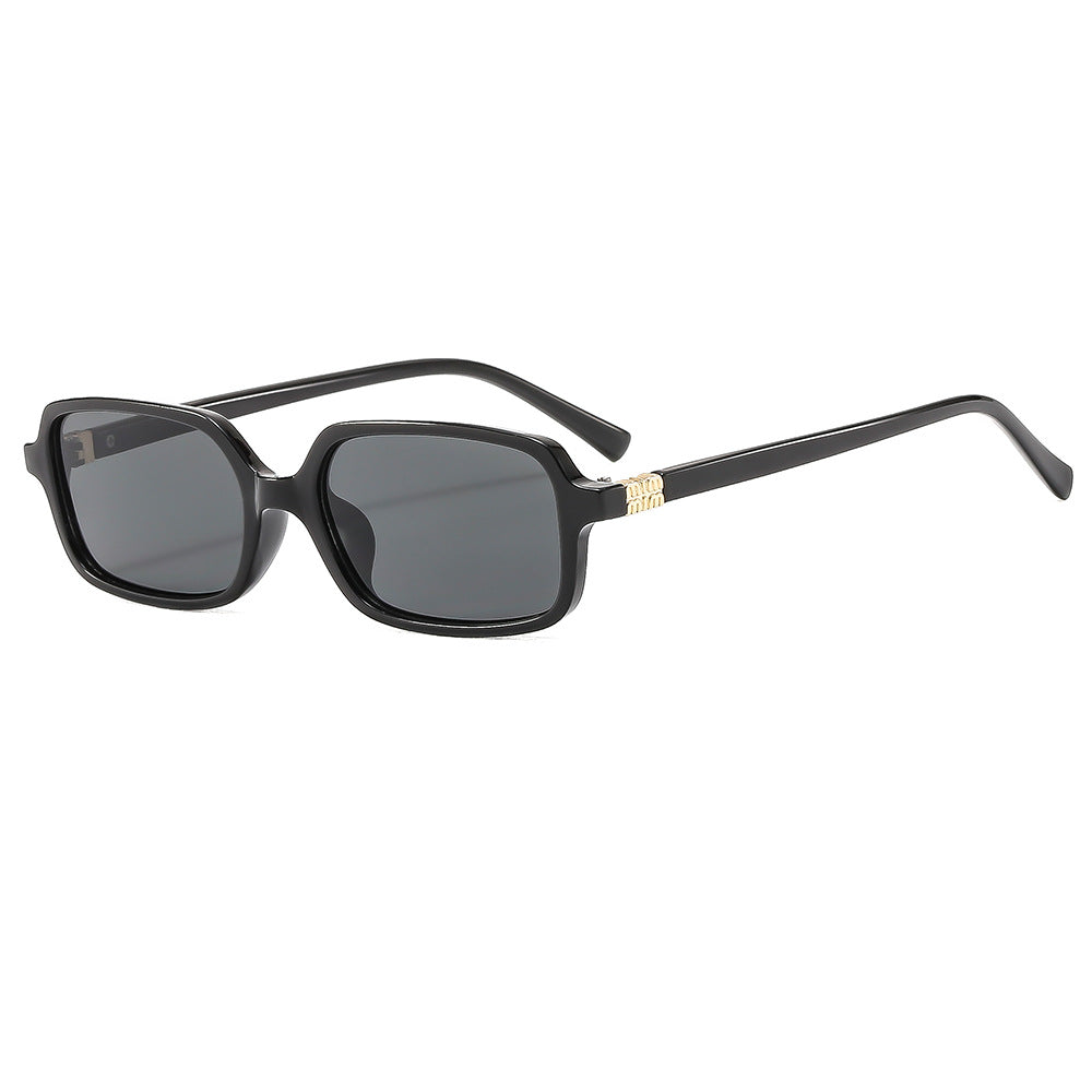Ladies fashionable sunglasses with elegant plastic frame and elaborate design Bowlift
