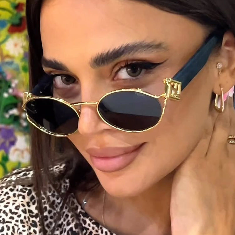 Ladies fashionable sunglasses with elegant metal frame and UV protection Bowlift
