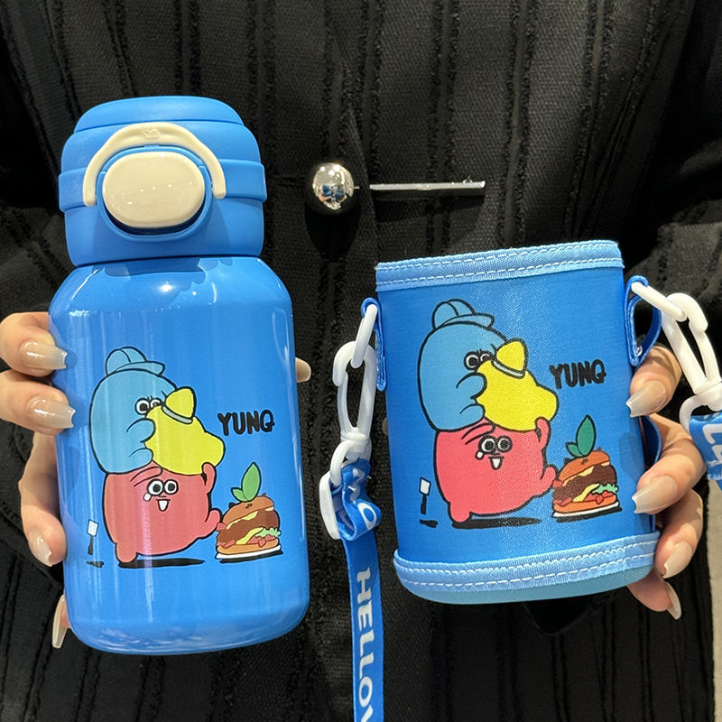 Women's insulated drinking bottle with secure flip-top lid and playful design Bowlift