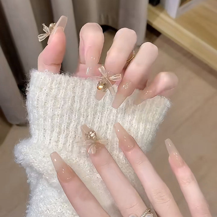 Artificial nail set with elegant 3D patterns and delicate accents Bowlift