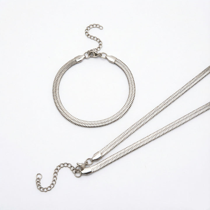 Elegant Textured Chain Jewelry Set Bowlift