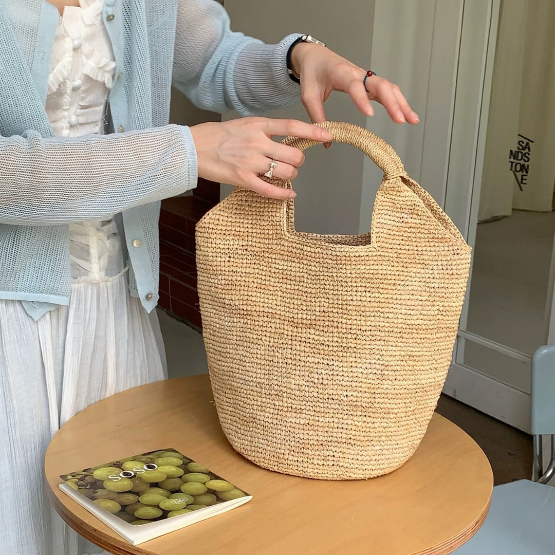 Handcrafted straw bag with modern accents Bowlift