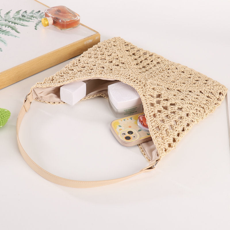 Handcrafted macrame shoulder bag with stylish design Bowlift