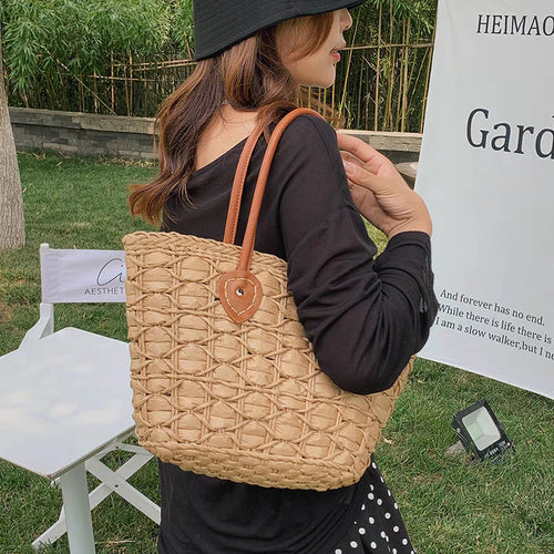 Refined Basket Bag Bowlift