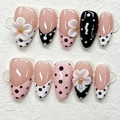 Decorative Polka Dot Press-On Nail Art Set