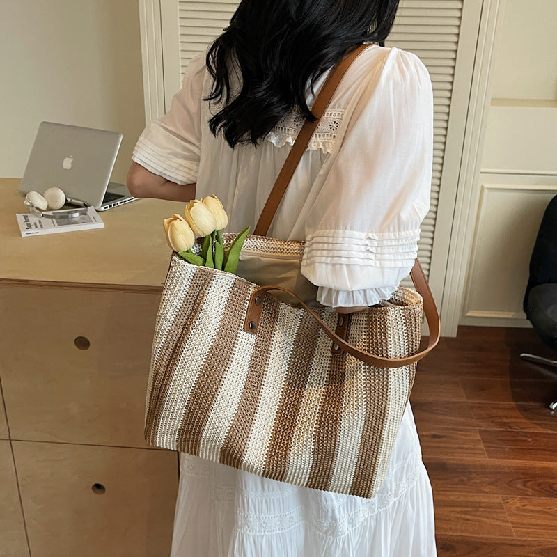 Bohemian-ven Beach Tote Bowlift