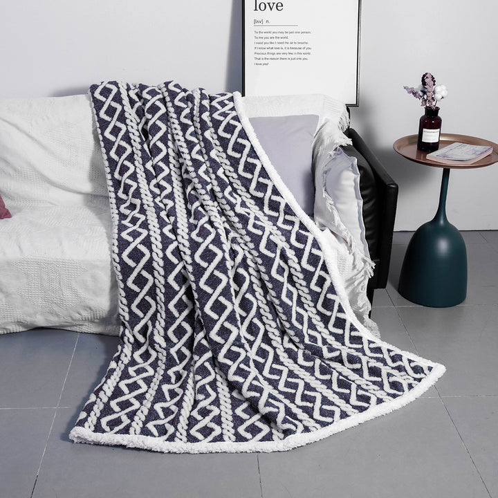 Women’s cuddly blanket in modern Boho design Bowlift