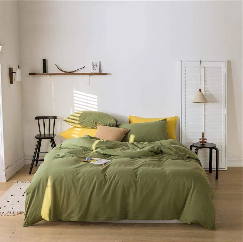 Bedding set made of breathable cotton percale with temperature-regulating processing