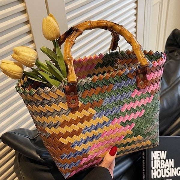 Striking Handbag Bowlift