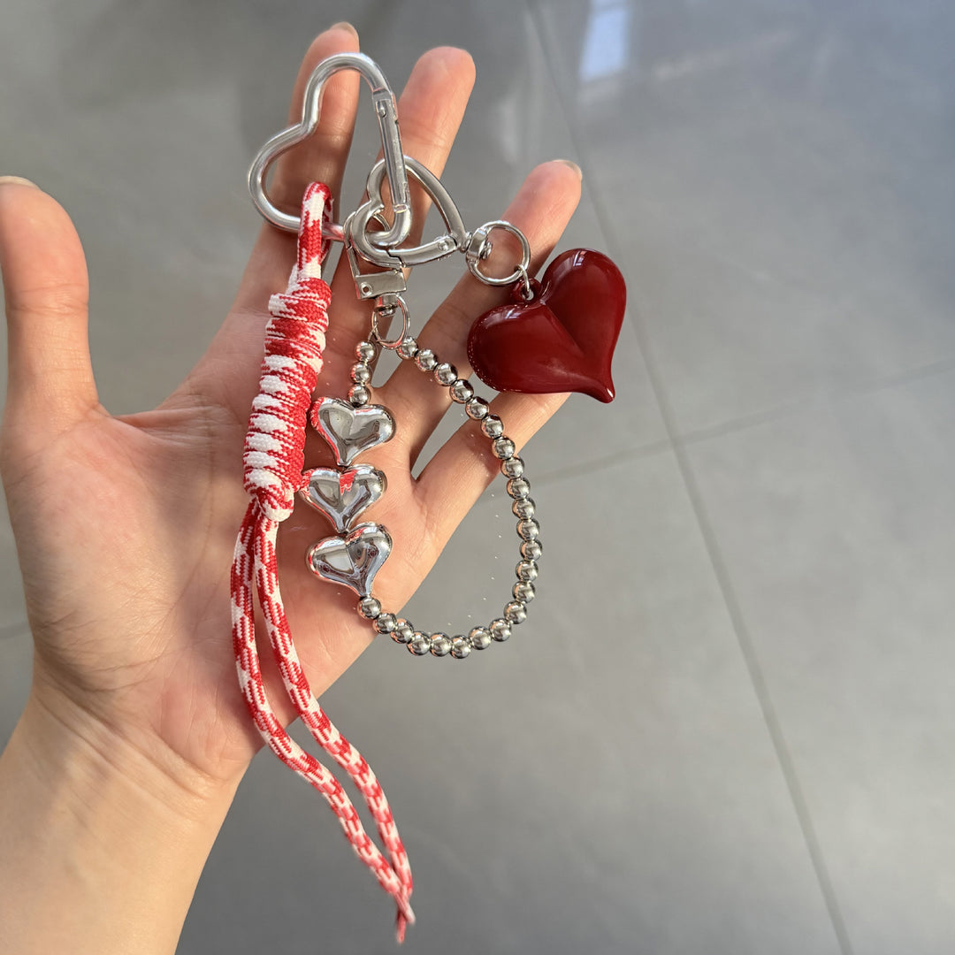 Elegant Heart Charm Keychain Bowlift