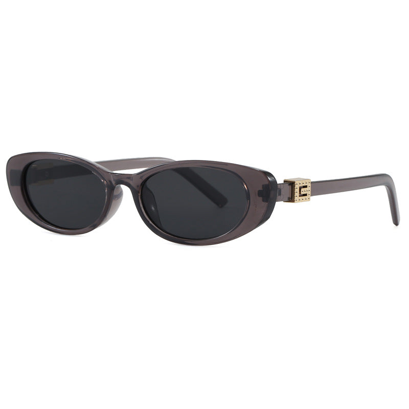 Women Cat-Eye Sunglasses with Stylish Frame and Luxurious Accents Bowlift
