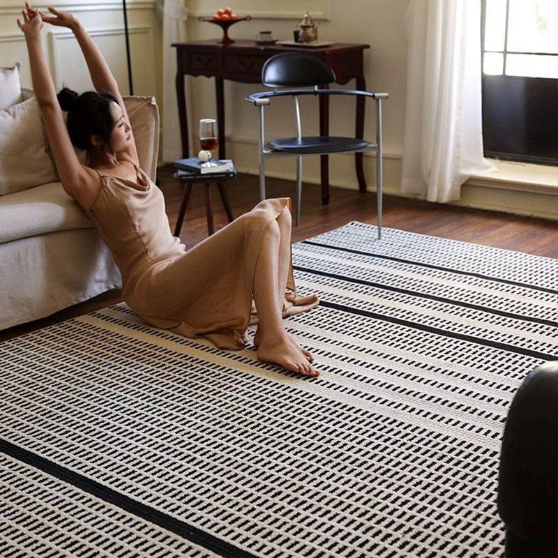 Modern Abstract Area Rug Bowlift