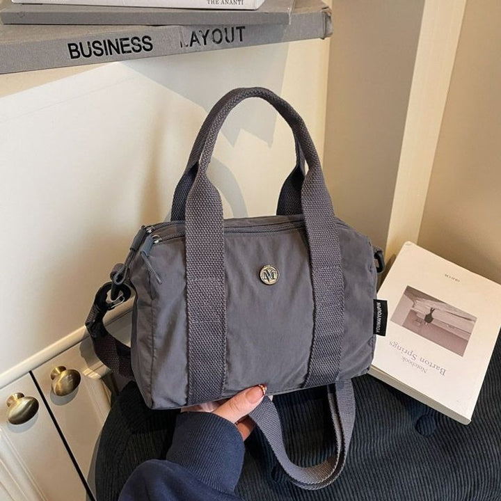 Versatile Multi-Functional Handheld Utility Bag Bowlift