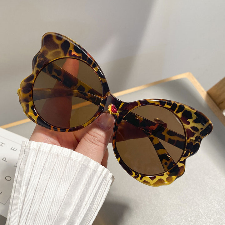 Women's Cat-Eye Sunglasses with Unique Frame Design and UV Protection Bowlift