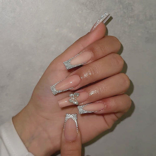 Elegant Silver Glitter Press-On Nail Set Bowlift