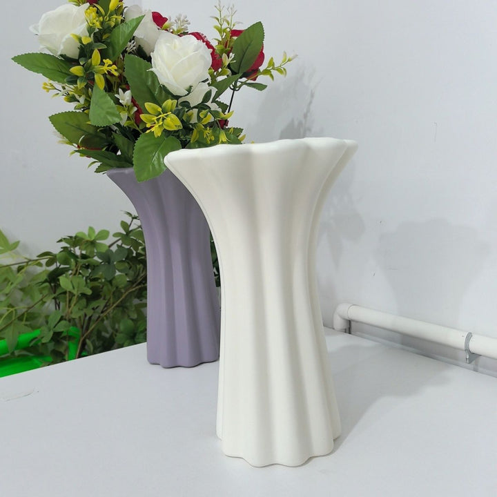 Sculpted Decorative Floral Vase Bowlift