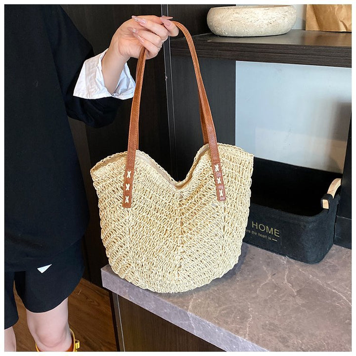 Handbag with Refined Braiding Bowlift