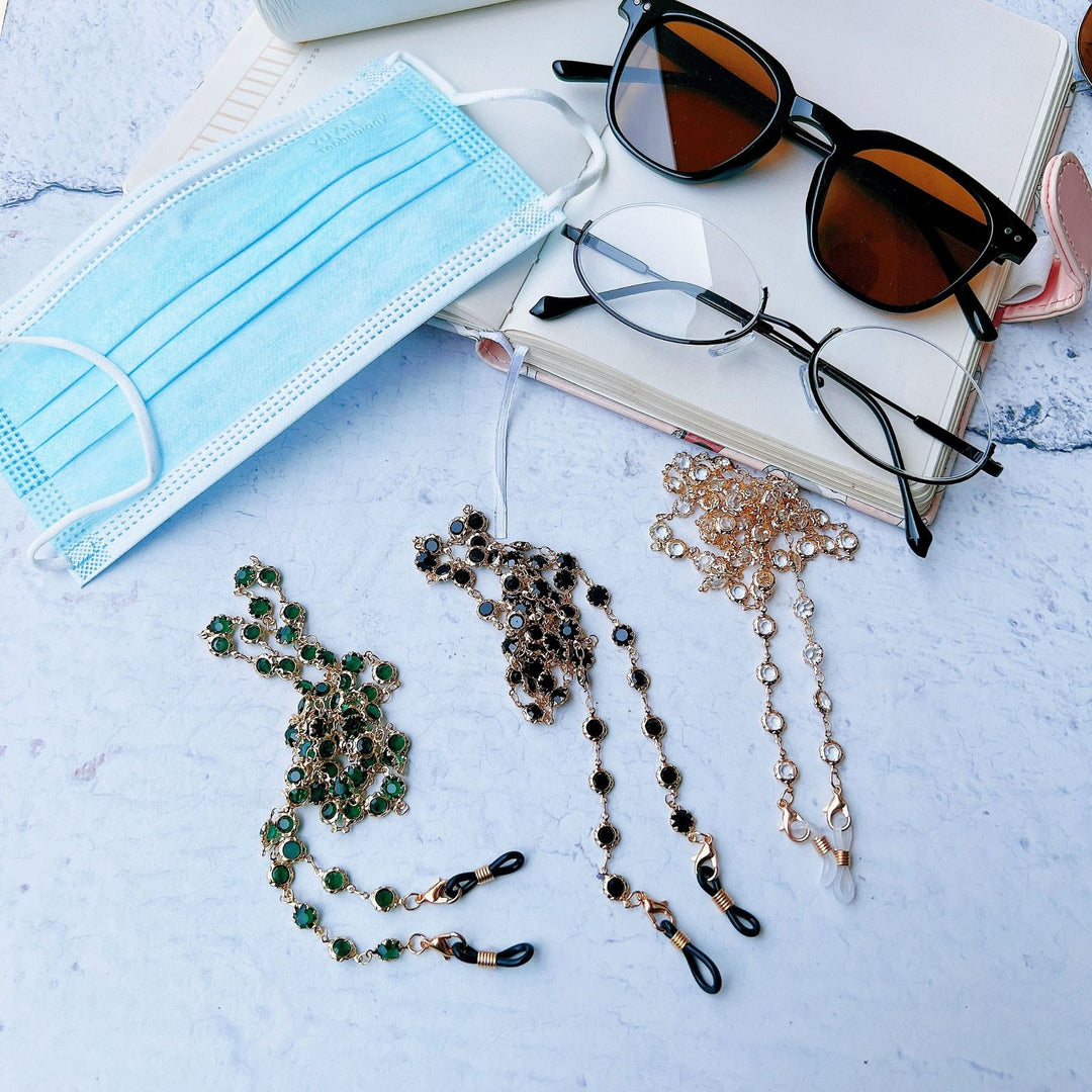 Elegant Black Gemstone Eyewear Chain Bowlift