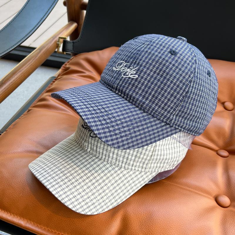 Women's Stylish Checkered Baseball Cap Bowlift