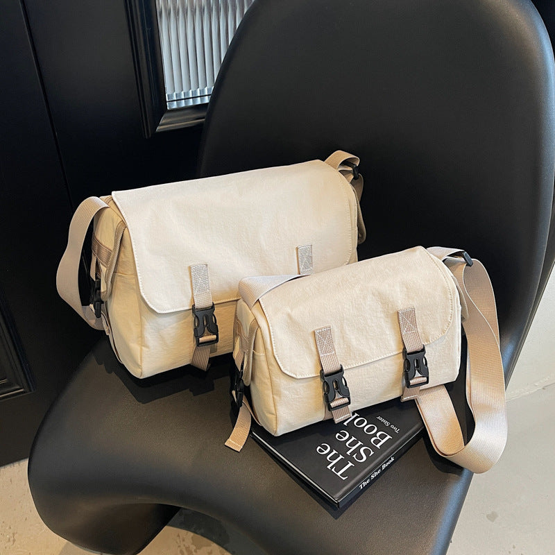 Modular shoulder bag with unique fastening system Bowlift