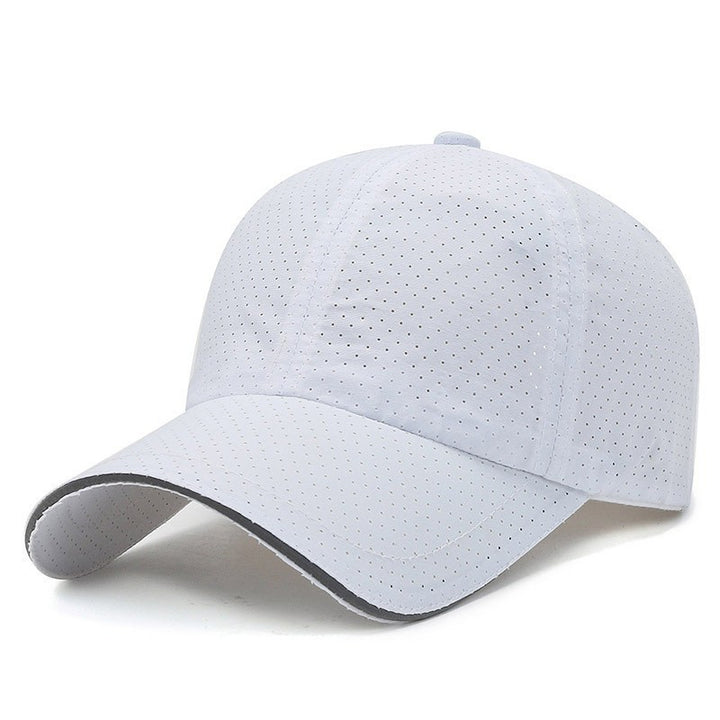 Ladies sporty functional baseball cap with ventilation design Bowlift